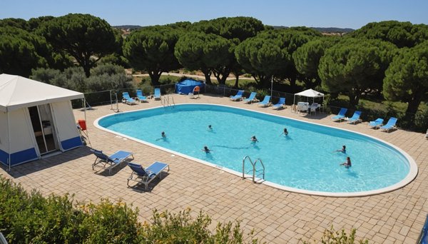 Où trouver un camping 4 étoiles avec piscine dans le lot ?